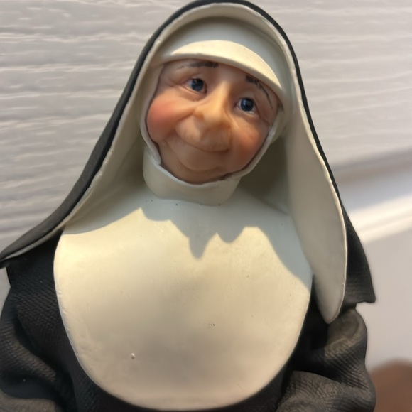 Happy Habits noon Sister Mary Serene Figurine Deb Wood Studio Collection - Picture 5 of 7